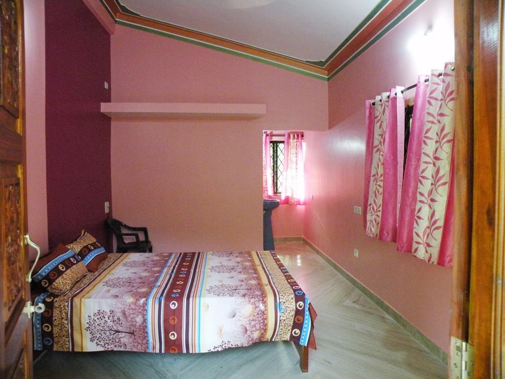 Sai Guru Guest House Andzsuna Szoba fotó